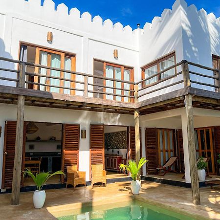 גאמביאני Kholle Villa מראה חיצוני תמונה